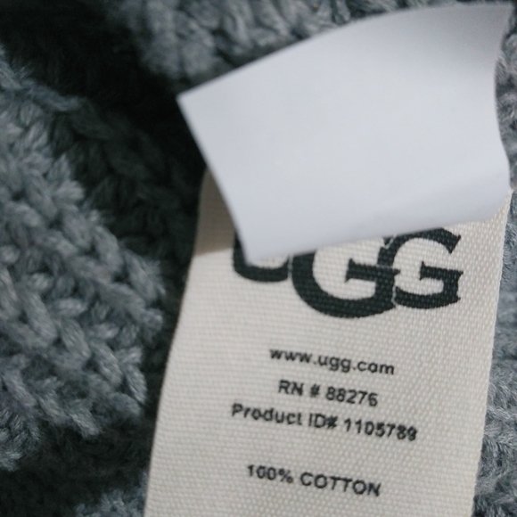 Ugg Ceanne Turtle neck sweater 

Size S - Picture 11 of 11